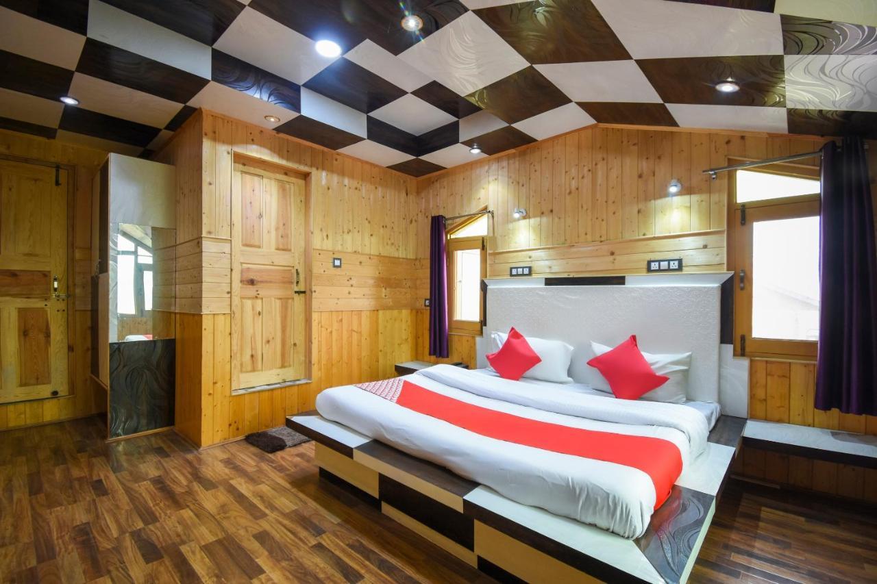 Durgjan Oyo Hotel New Divine Kashmir מראה חיצוני תמונה