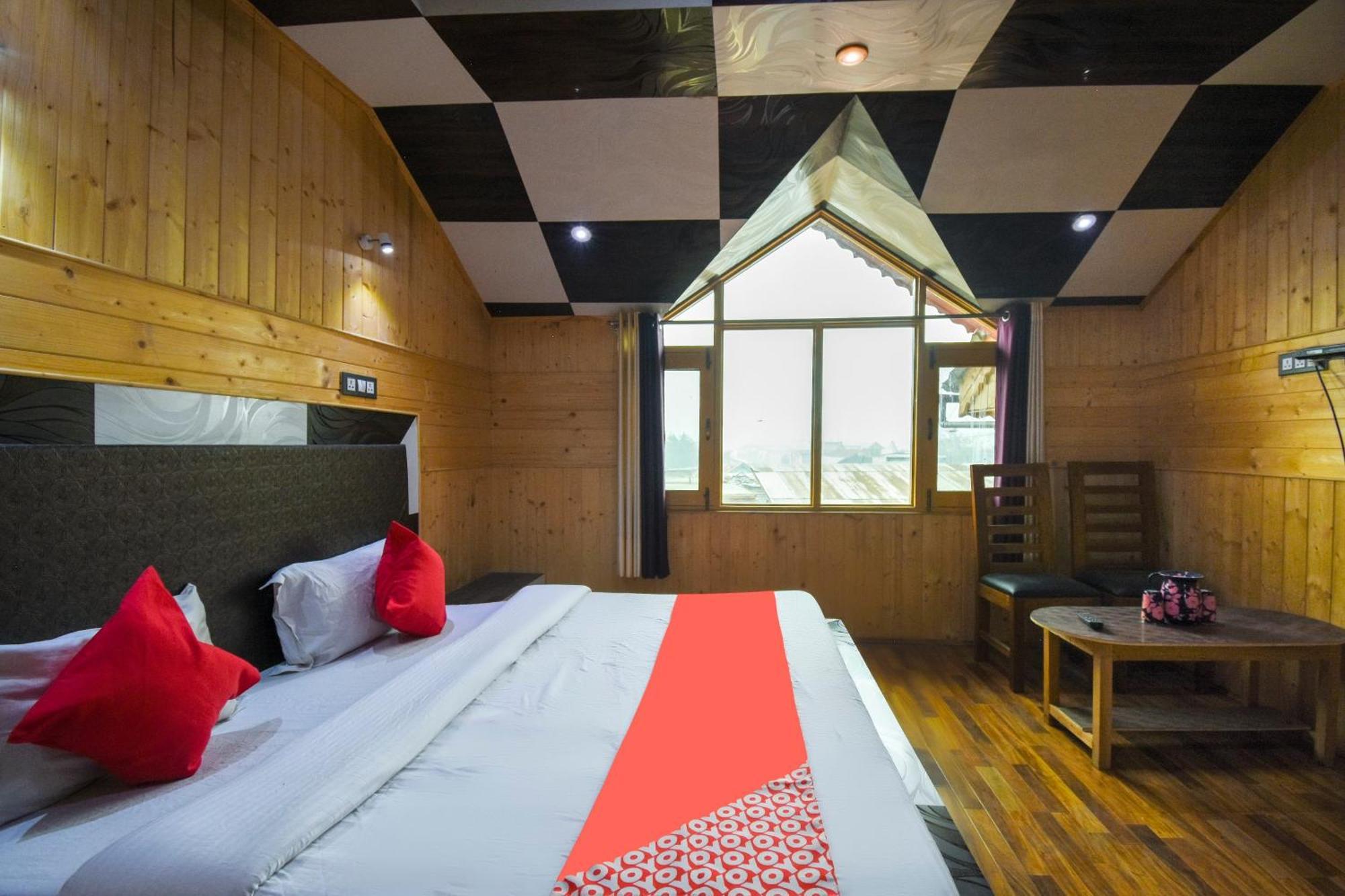 Durgjan Oyo Hotel New Divine Kashmir מראה חיצוני תמונה
